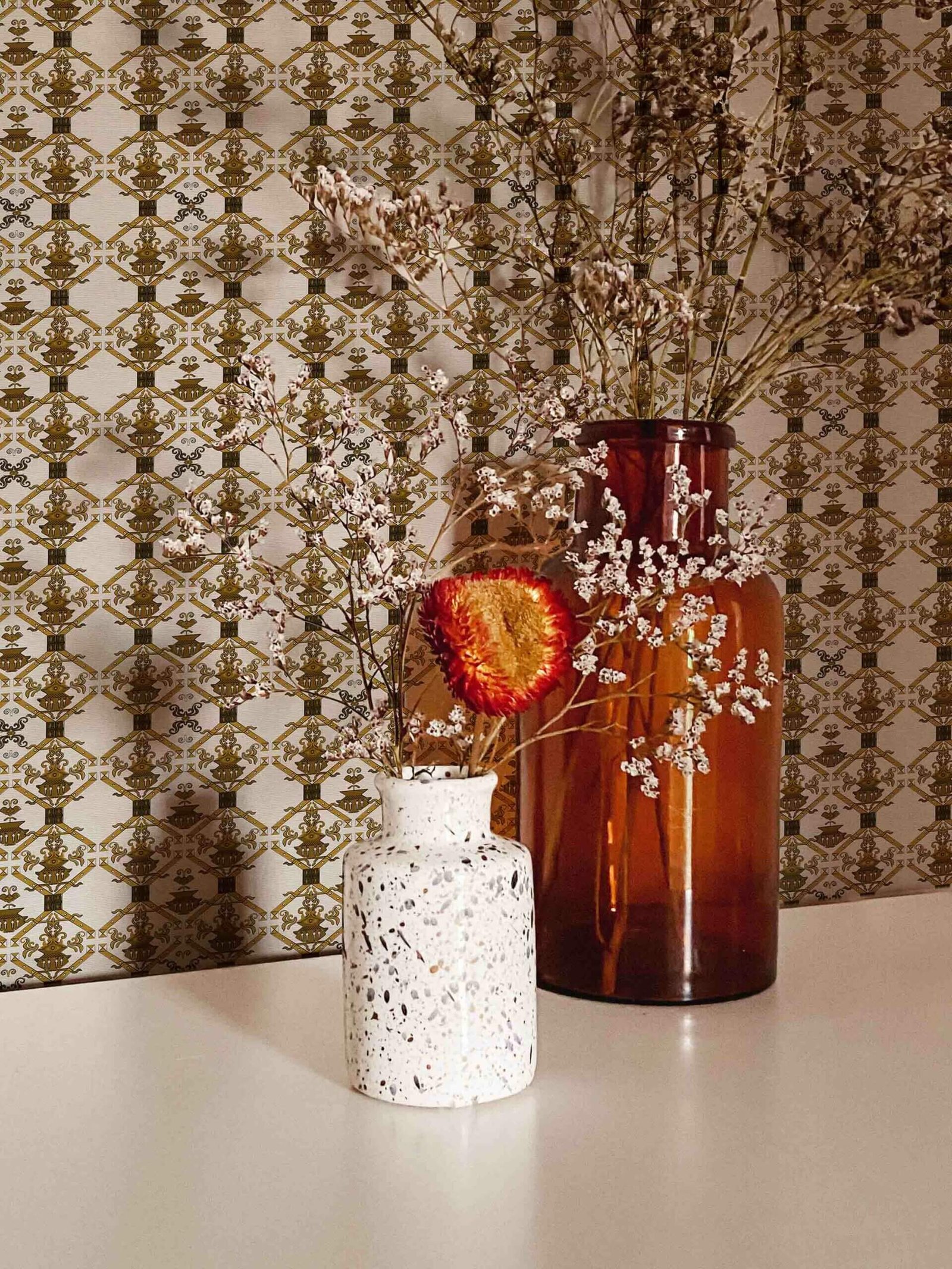 Carta-da-parati-Ricamo-Oro-antico-MaVoix-wallpaper-racconti-details-1-scaled