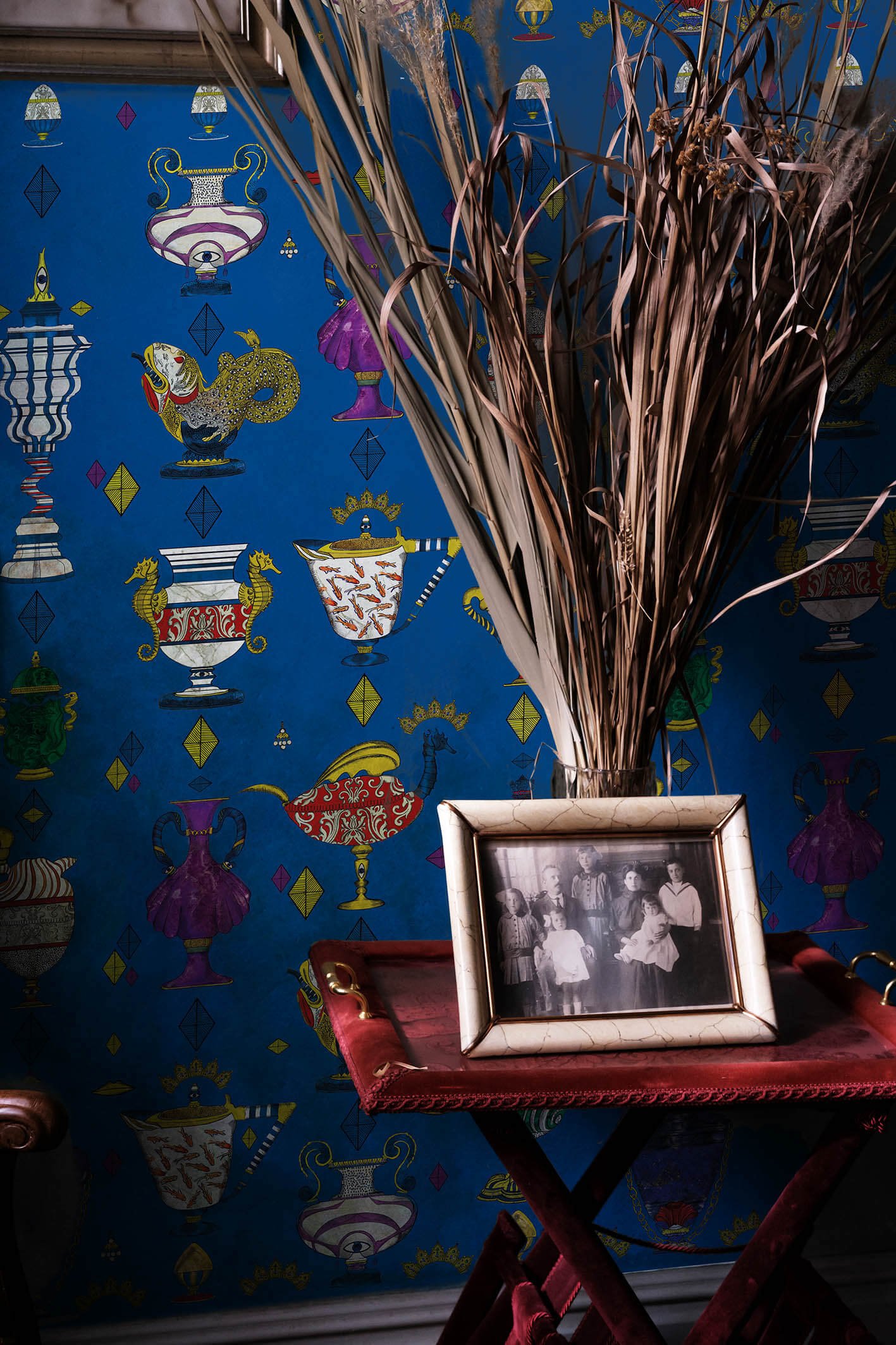 Ludovica-Blu-Elettrico-MaVoix-Wallpaper-detail