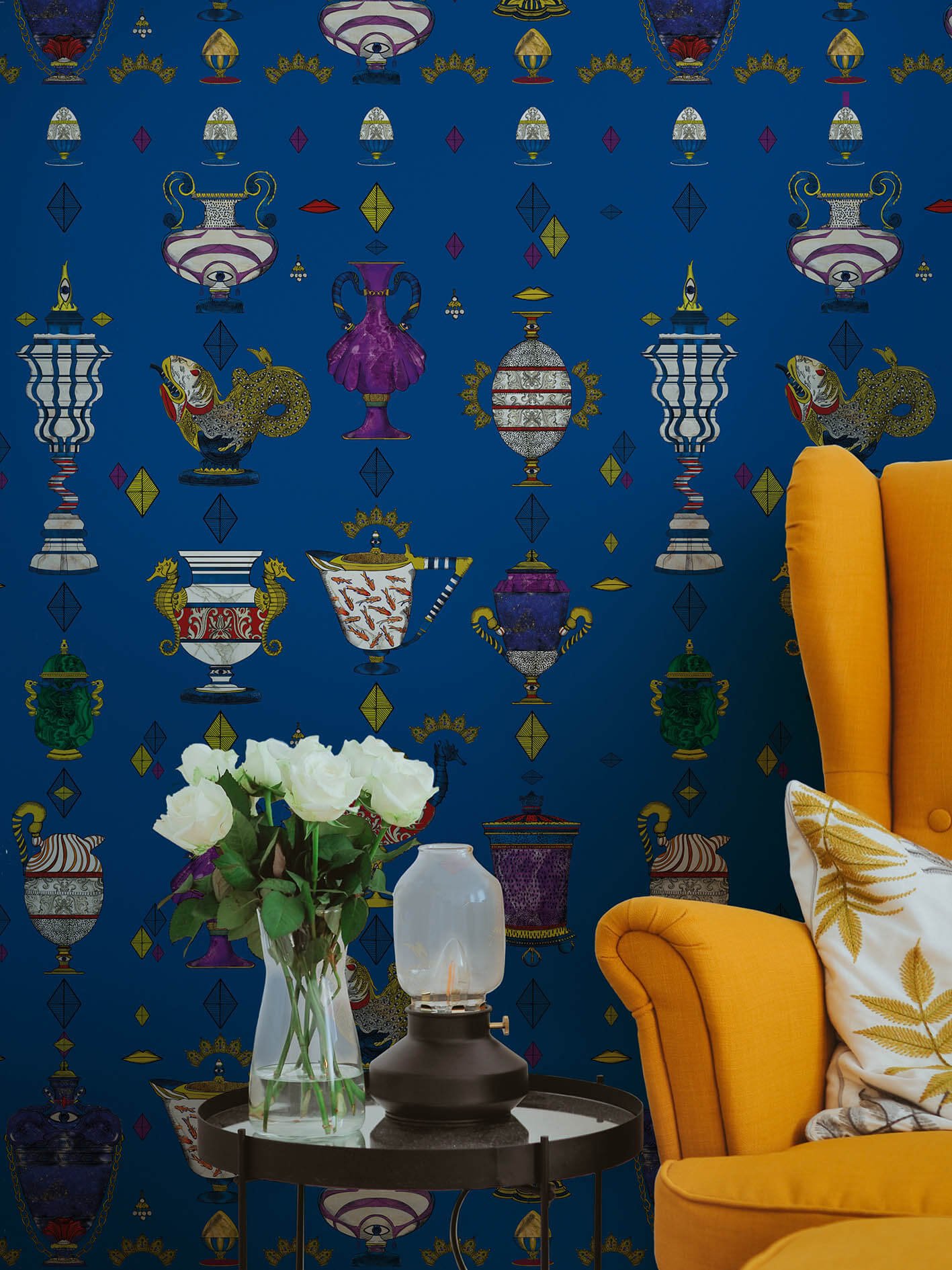 Ludovica-Blu-Elettrico-MaVoix-Wallpaper-living-room-corner