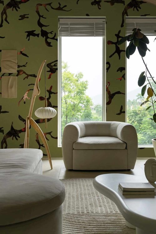 Find-me-in-the-Dark-Verde-Militare-MaVoix-Wallpaper-by-Magnus-Gjoen-living-room-styling-Spazio-Miscellanea