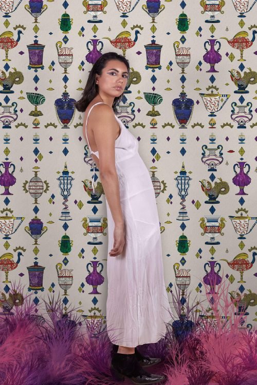 Ludovica-Ecru-MaVoix-carte-da-parati-model-staging