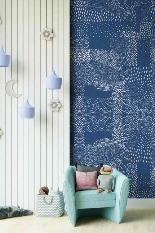 Macchiette-Blu-Classico-MaVoix-carta-da-parati-Collezione-Les-Petits-Kids-styling-interior-scaled
