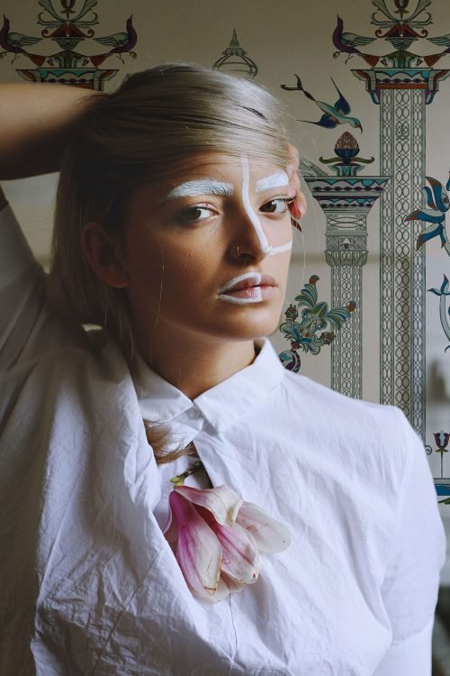 Via-Salvestrina-12-Panna-MaVoix-wallpaper-model-staging-1